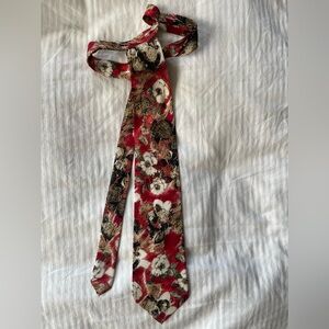 Rare Vintage Emanuel Ungaro  100% Silk Tie